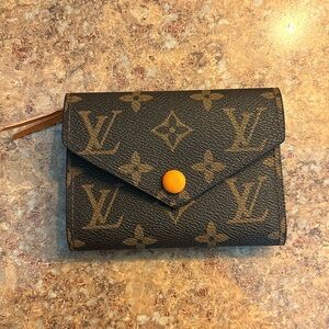 LV Victorine Wallet